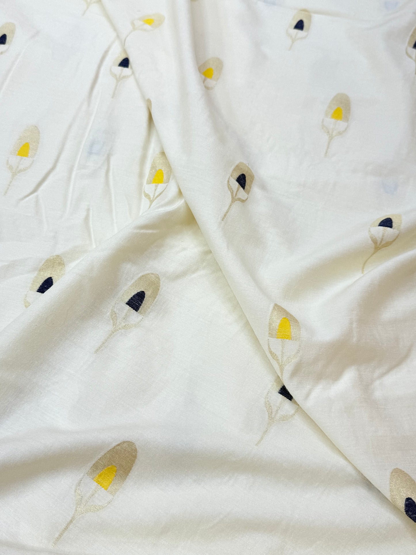 Pure Munga Silk Alfi Booti Fabrics