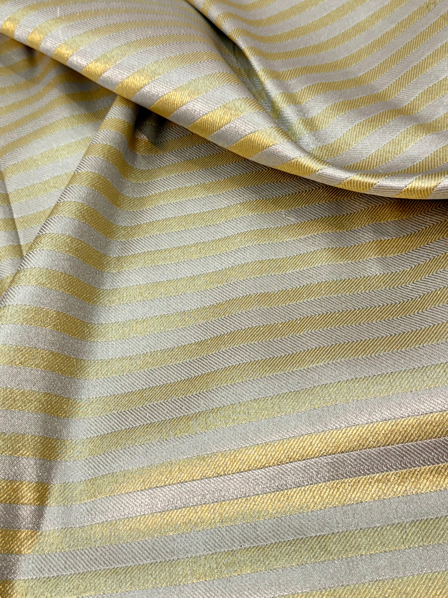 Tissue Strip Blended Brocade Fabric