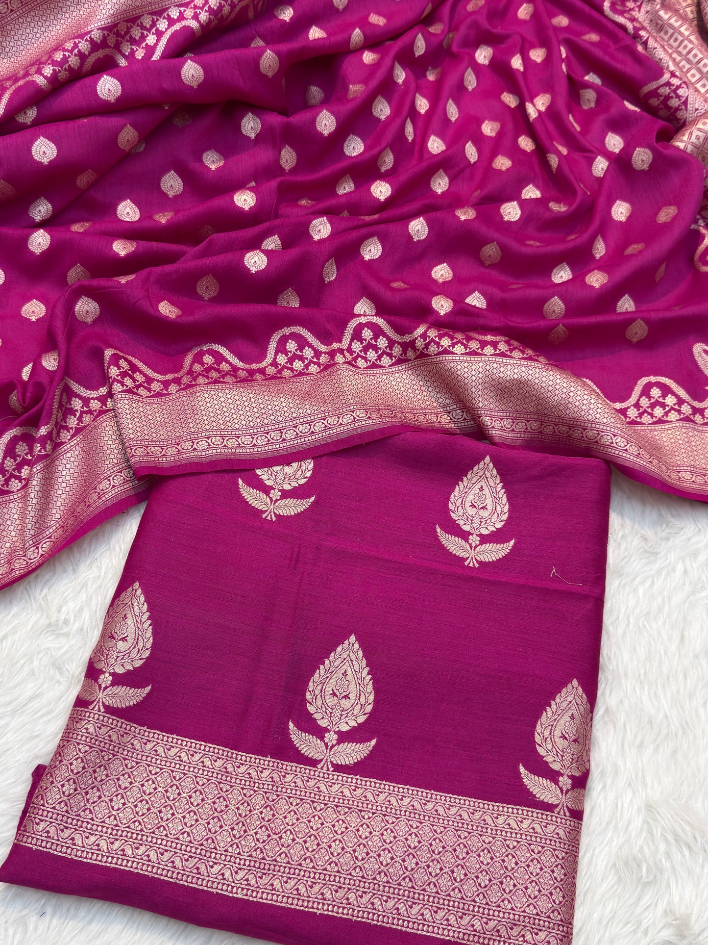 Pure Munga silk Rani Pink Colour Suit Set
