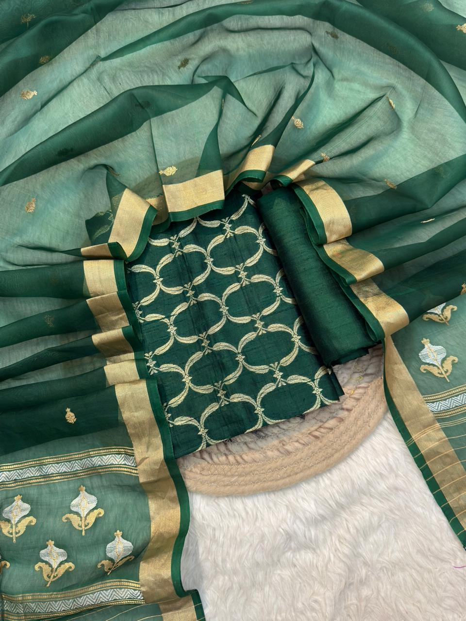Green Colour Raw Silk Suit Set