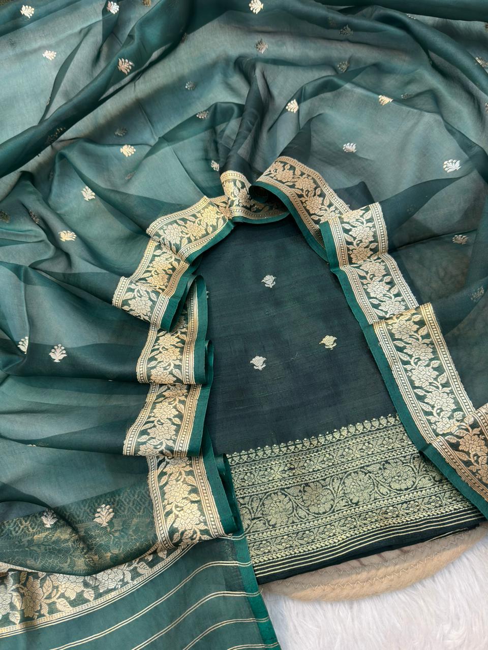 Bottle Green Colour Raw Silk Suit Set