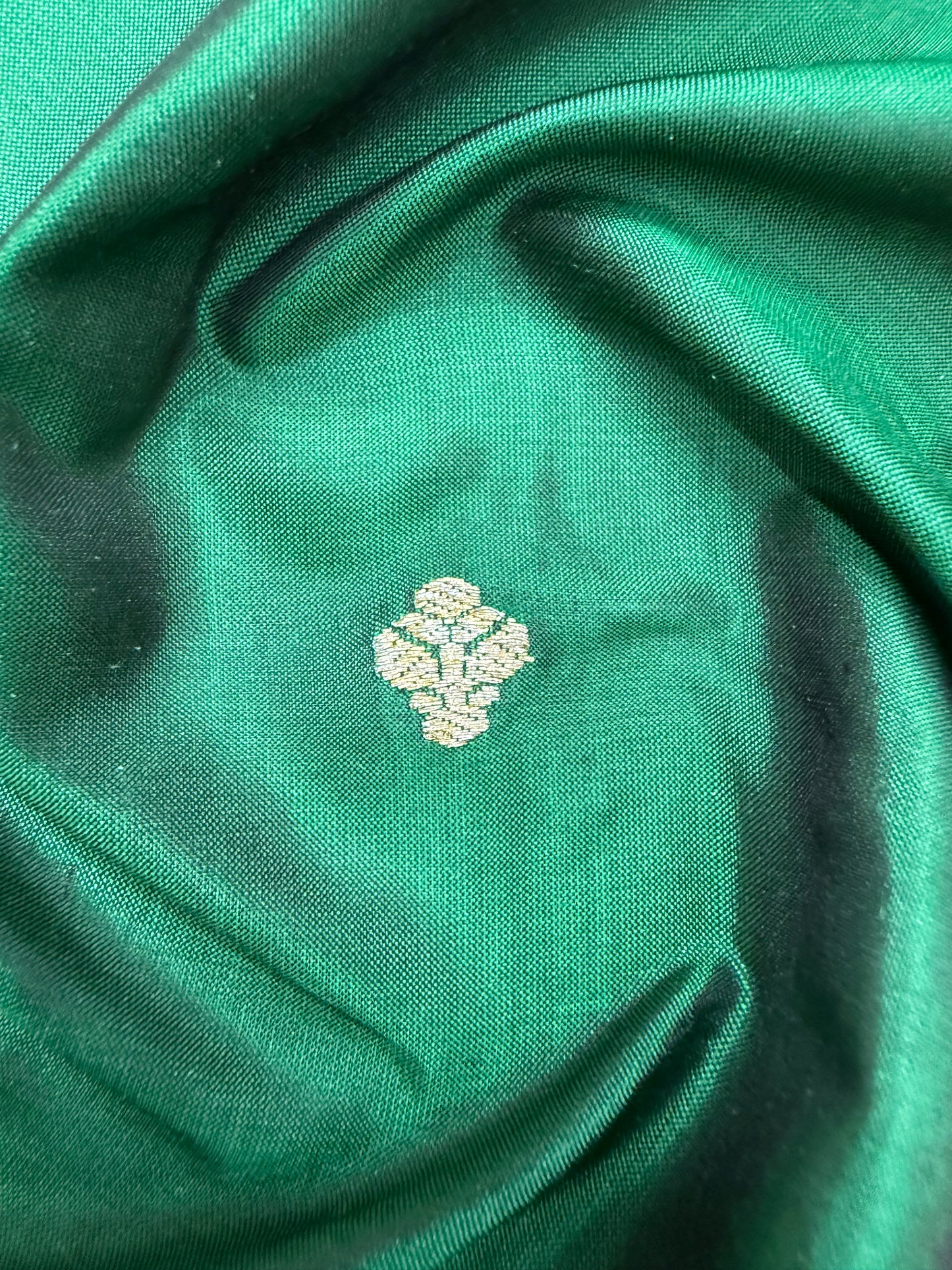 Handwoven Emerlad Green Color Katan Silk Fabrics