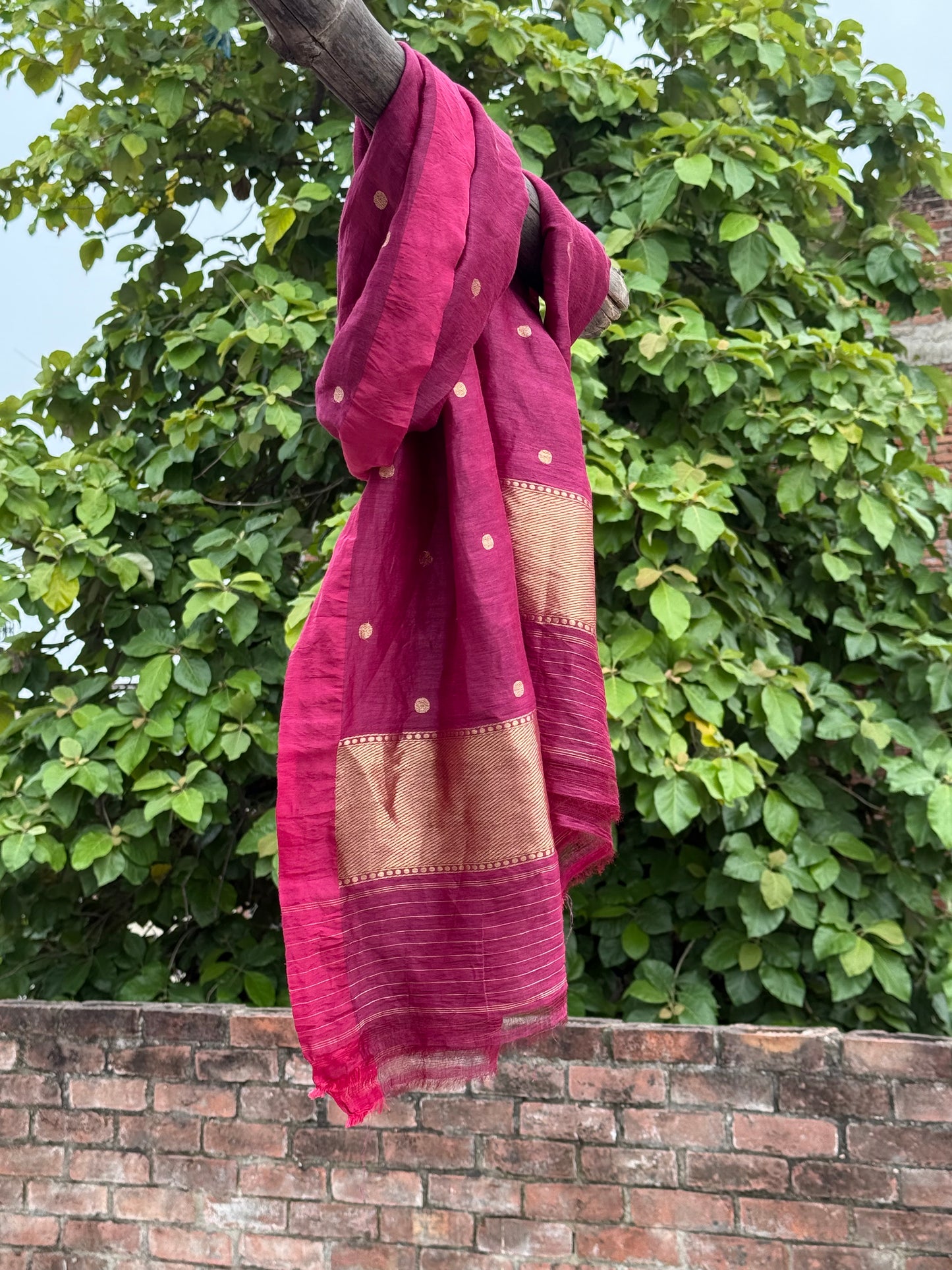 HANDWOVEN WINE COLOR DUPATTA