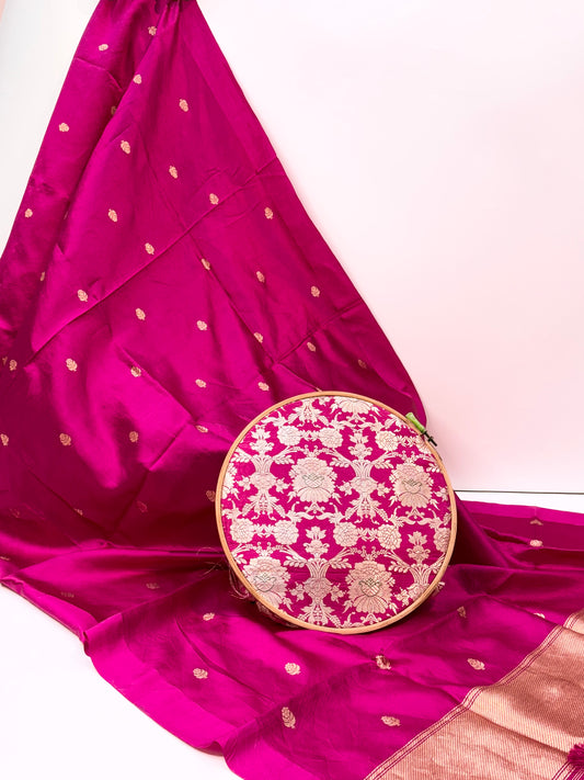 Handwoven Rani Colour Pure Brocade Silk Suit Set