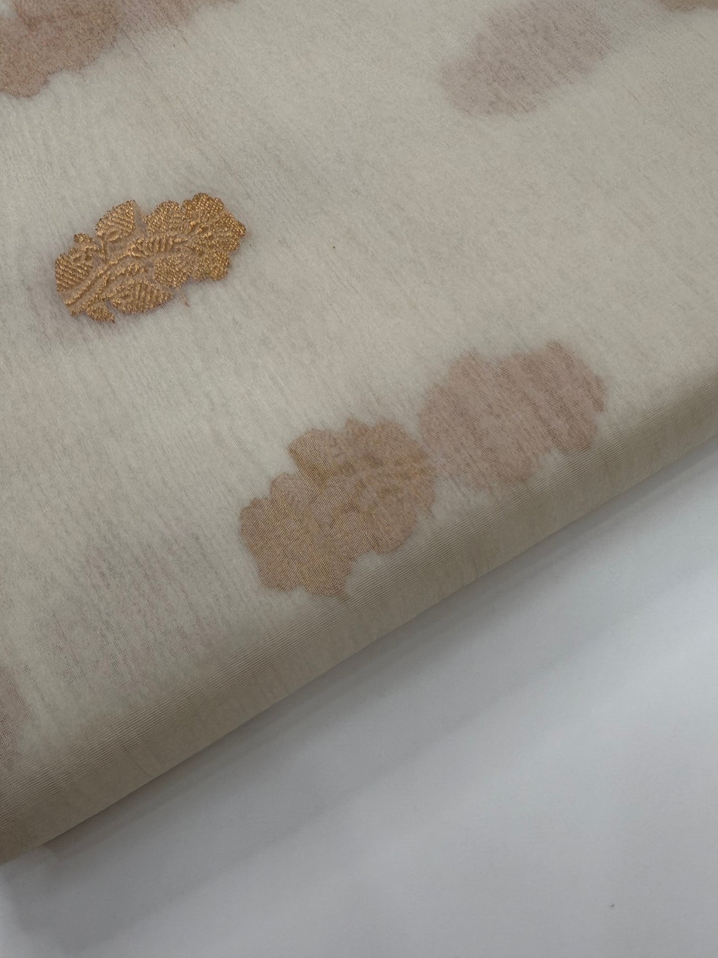 Handwoven White Colour Organza Silk Fabrics