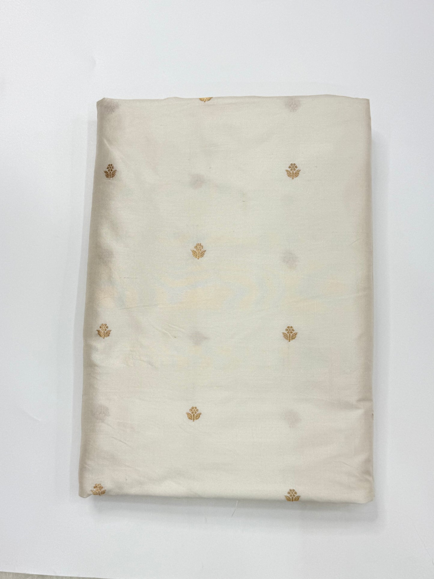 Handwoven White Colour Chinya Silk Fabrics