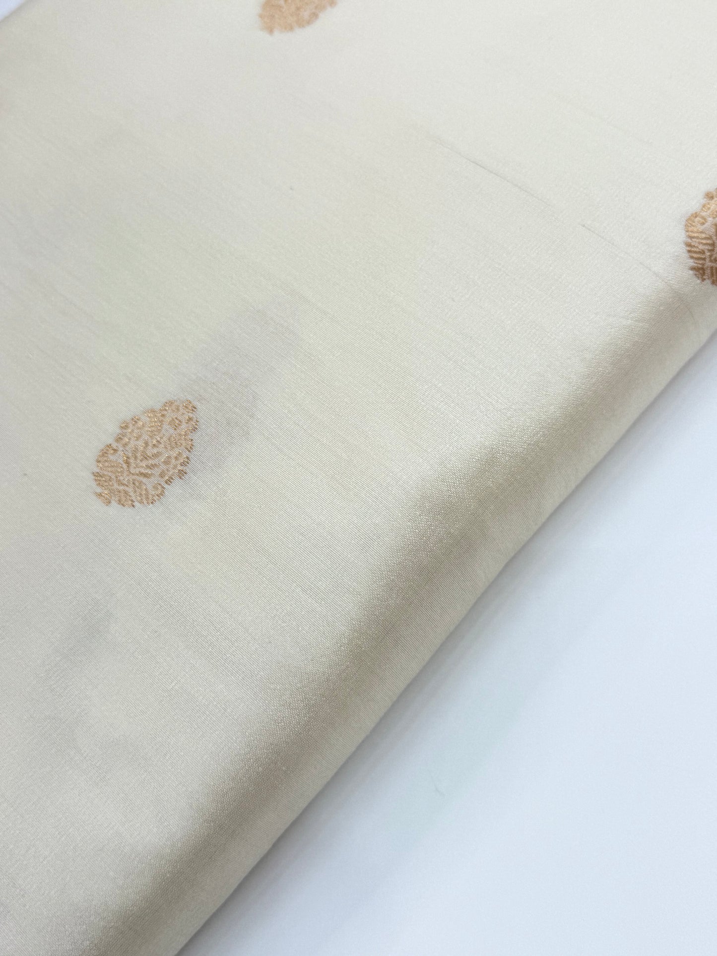 Handwoven Ivory Colour Chinya Silk Fabrics