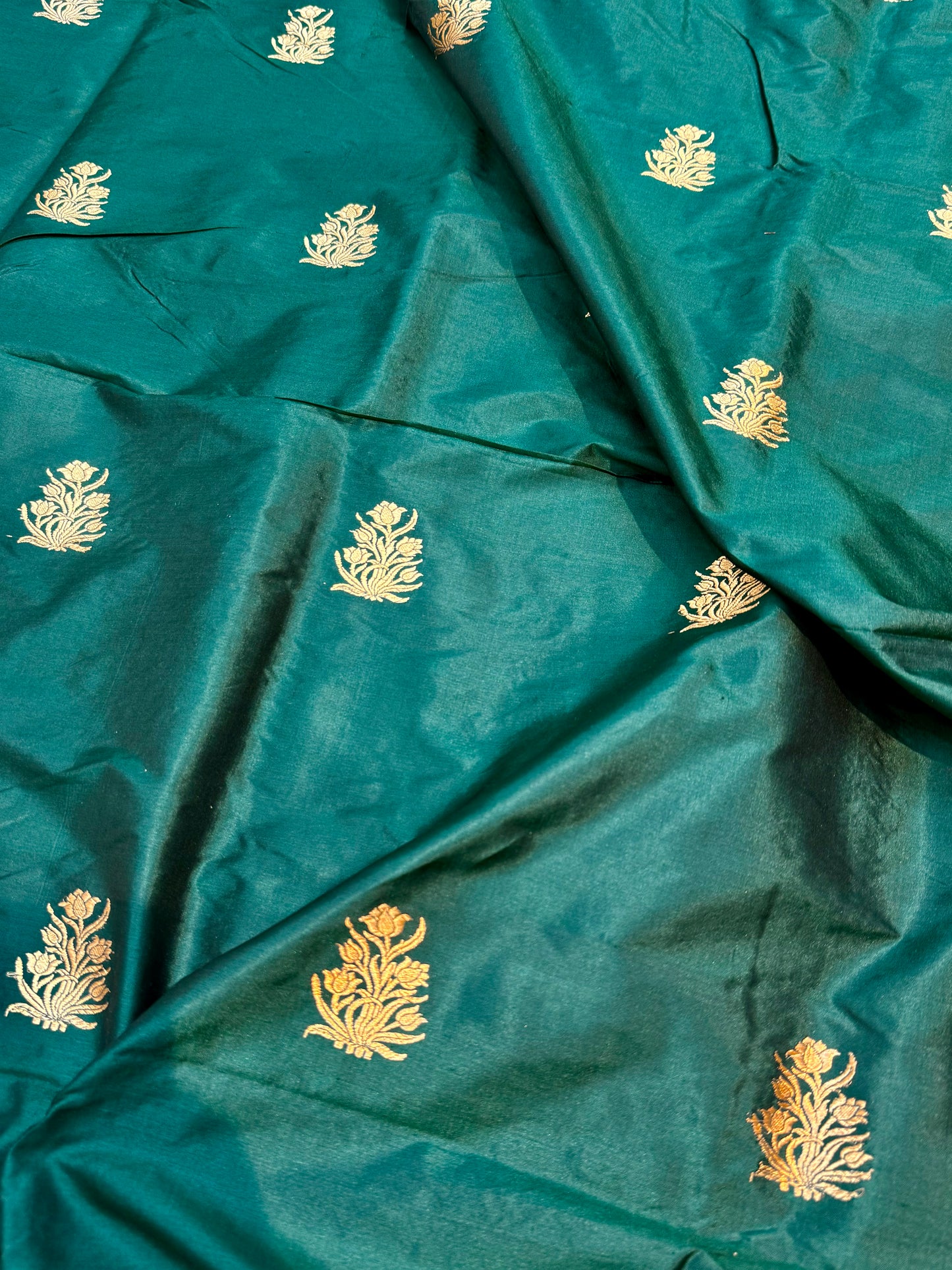 Handwoven Emerlad Green Color Katan Silk Fabrics