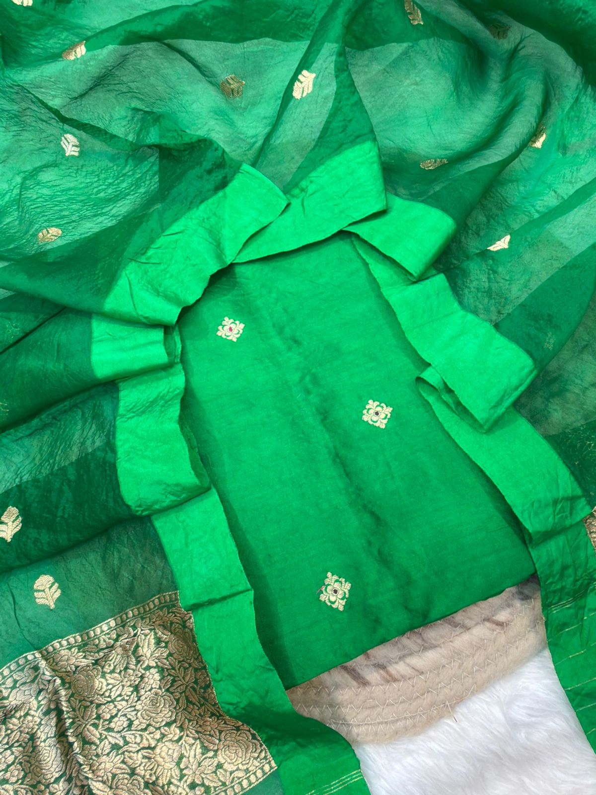 Pure Chinya Silk Green Colour Suit Set