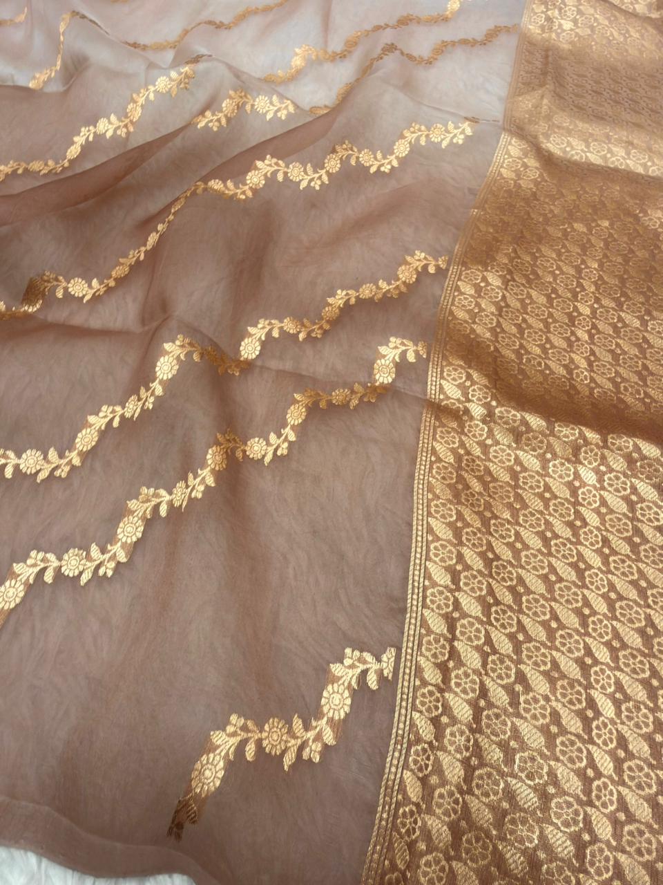 Handwoven Mauve Colour Organza Silk Suit Set