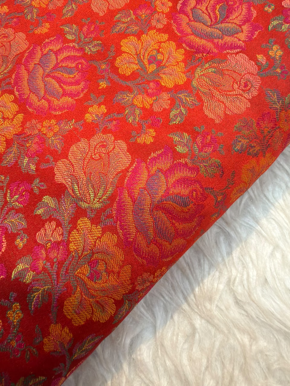 Red Colour Pure Banarasi Reshmi Silk Jamawar Tanchoi Fabrics