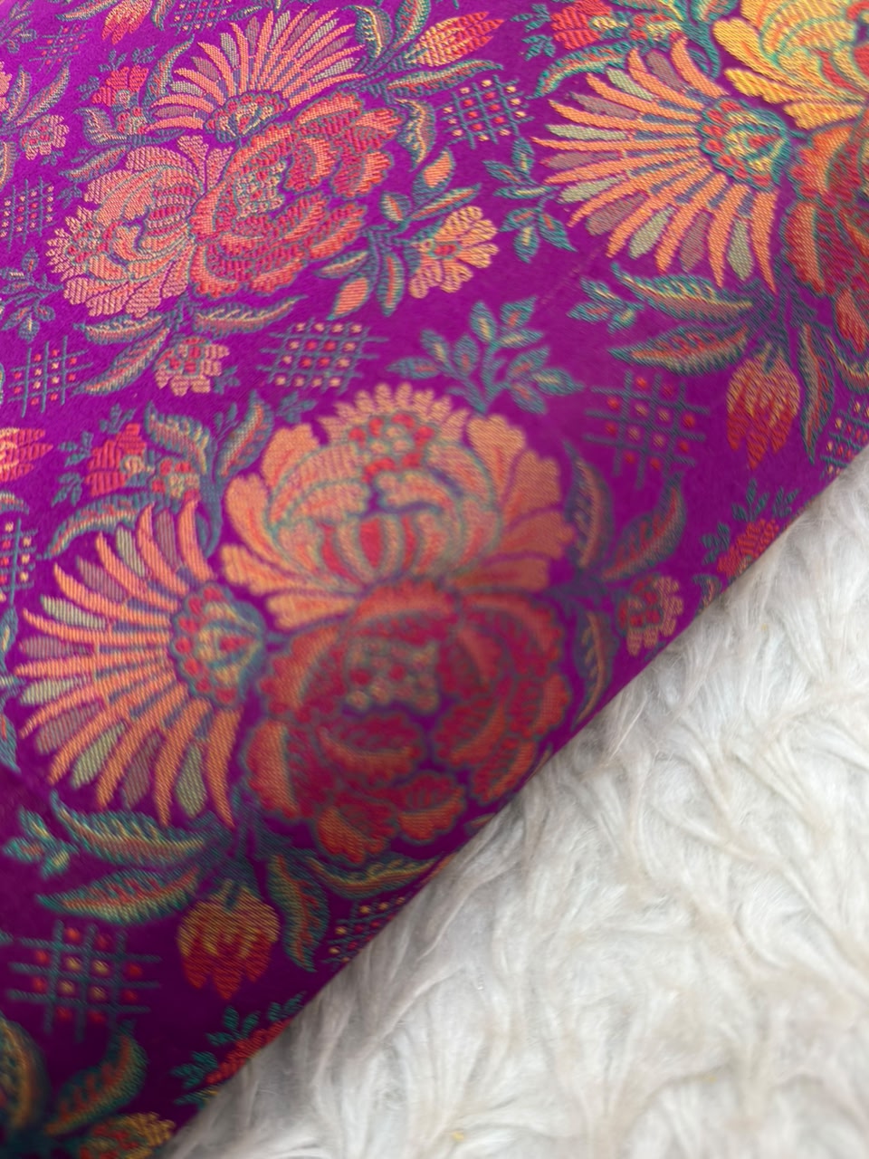 Purple Colour Pure Banarasi Reshmi Silk Jamawar Tanchoi Fabrics