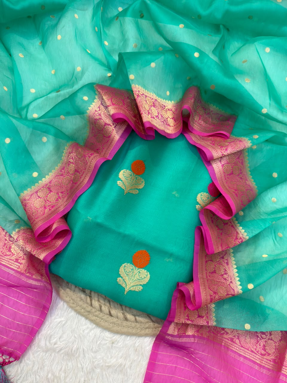 Handwocven Sea Green Colour Pure Oragnza Silk Suit Set