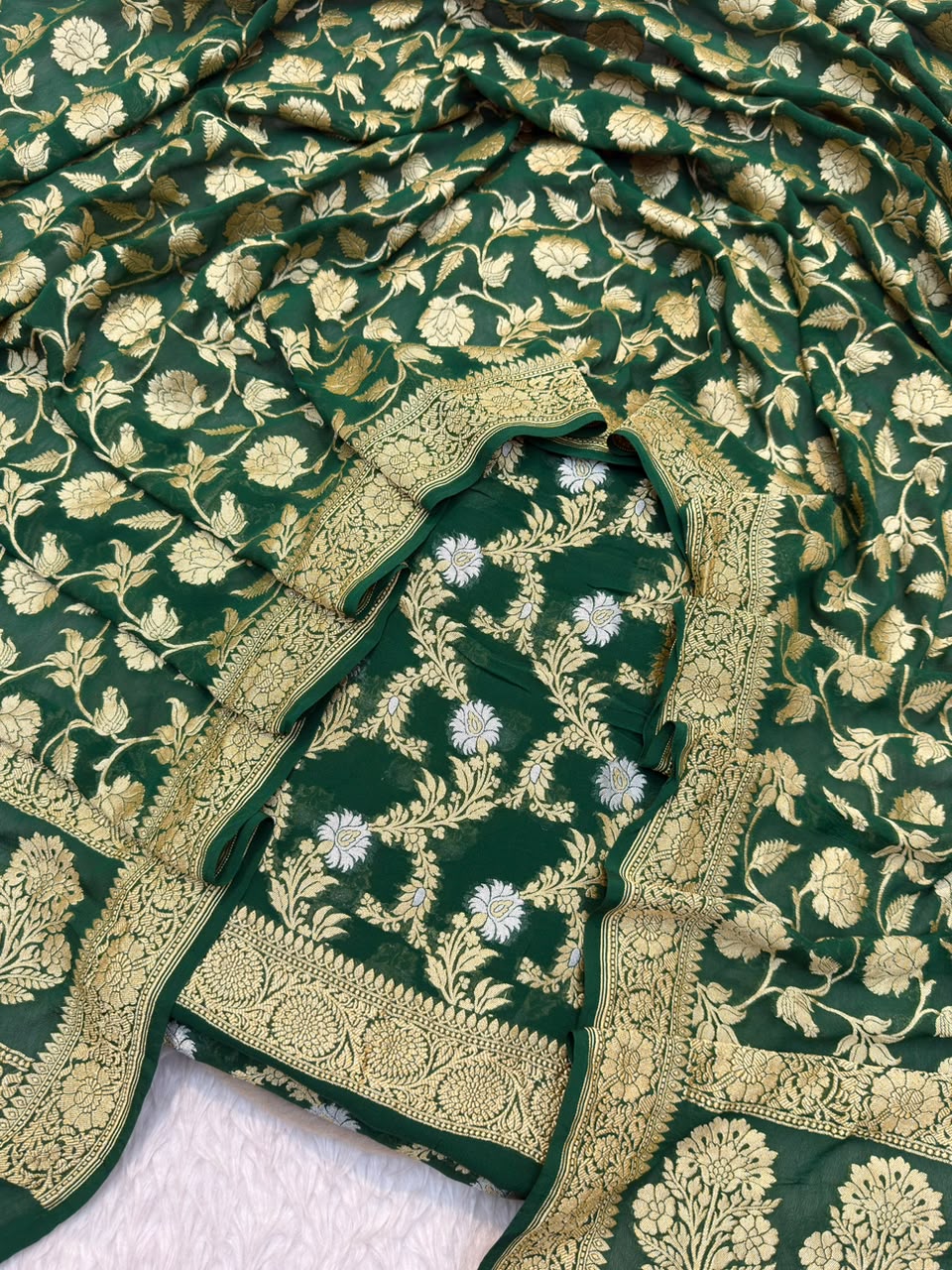 Pure Chiffon Green Colour Suit Set