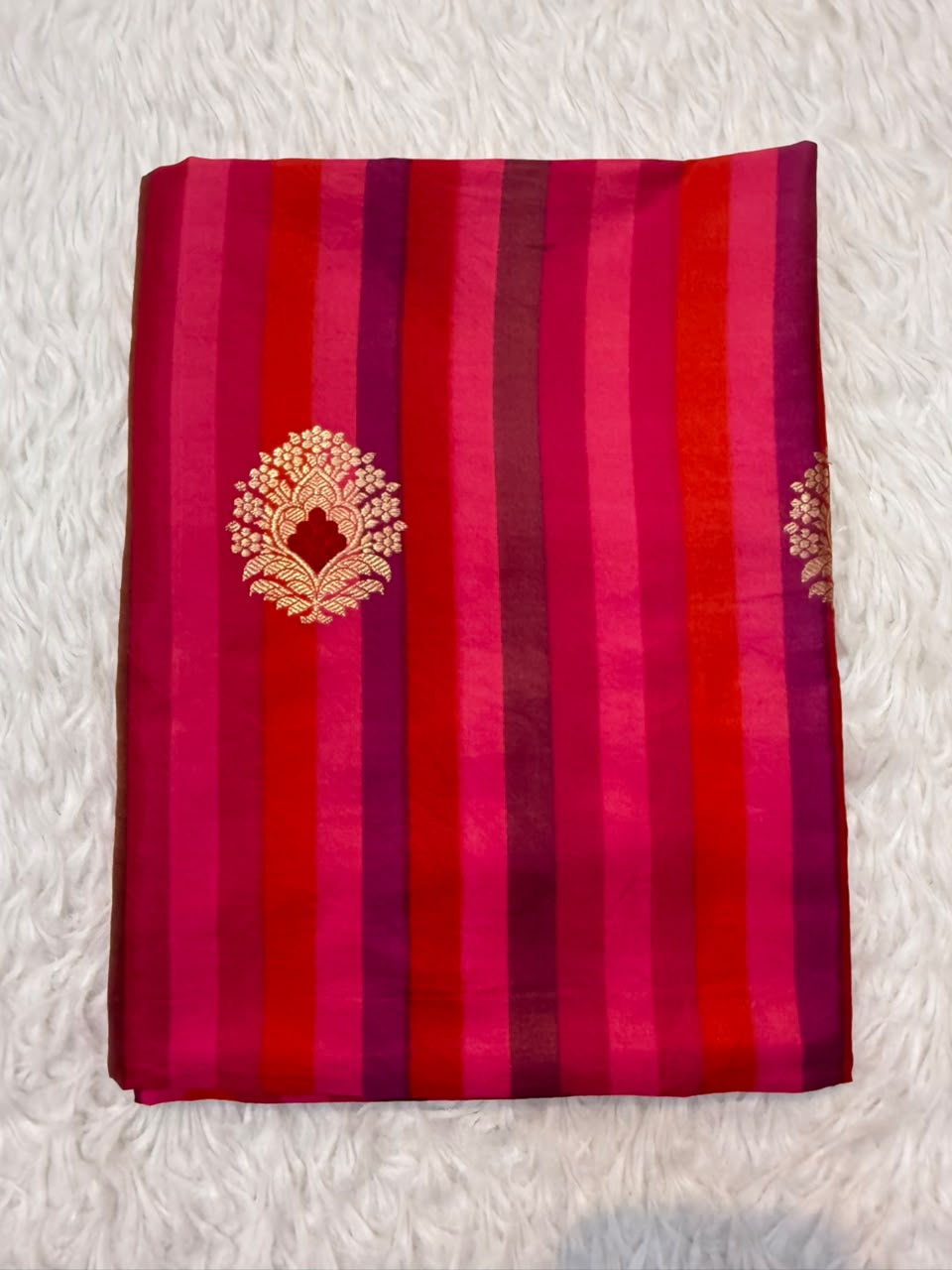 Handwoven Monotone Of Pink Colour Katan Silk Fabrics