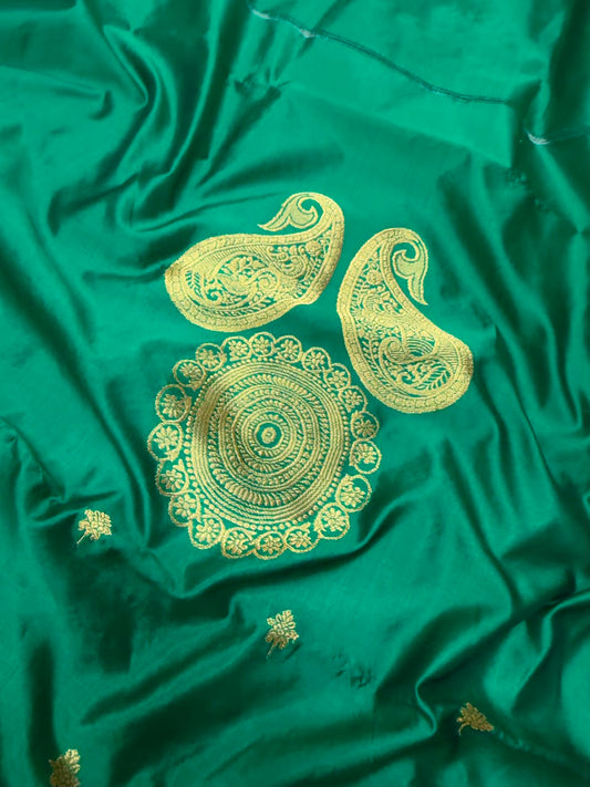 Handwoven Pure Katan Silk Emerald green Colour Cot Set