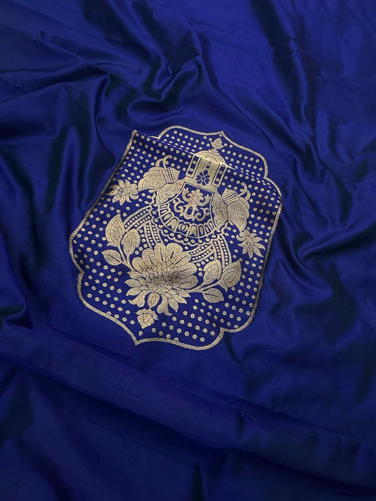 Handwoven Pure Katan Silk Navy Blue Colour Cot Set
