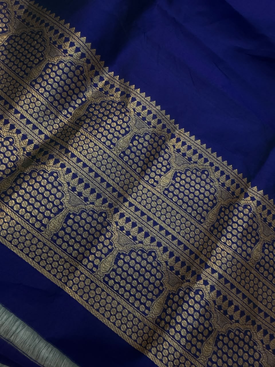 Handwoven Pure Katan Silk Navy Blue Colour Cot Set