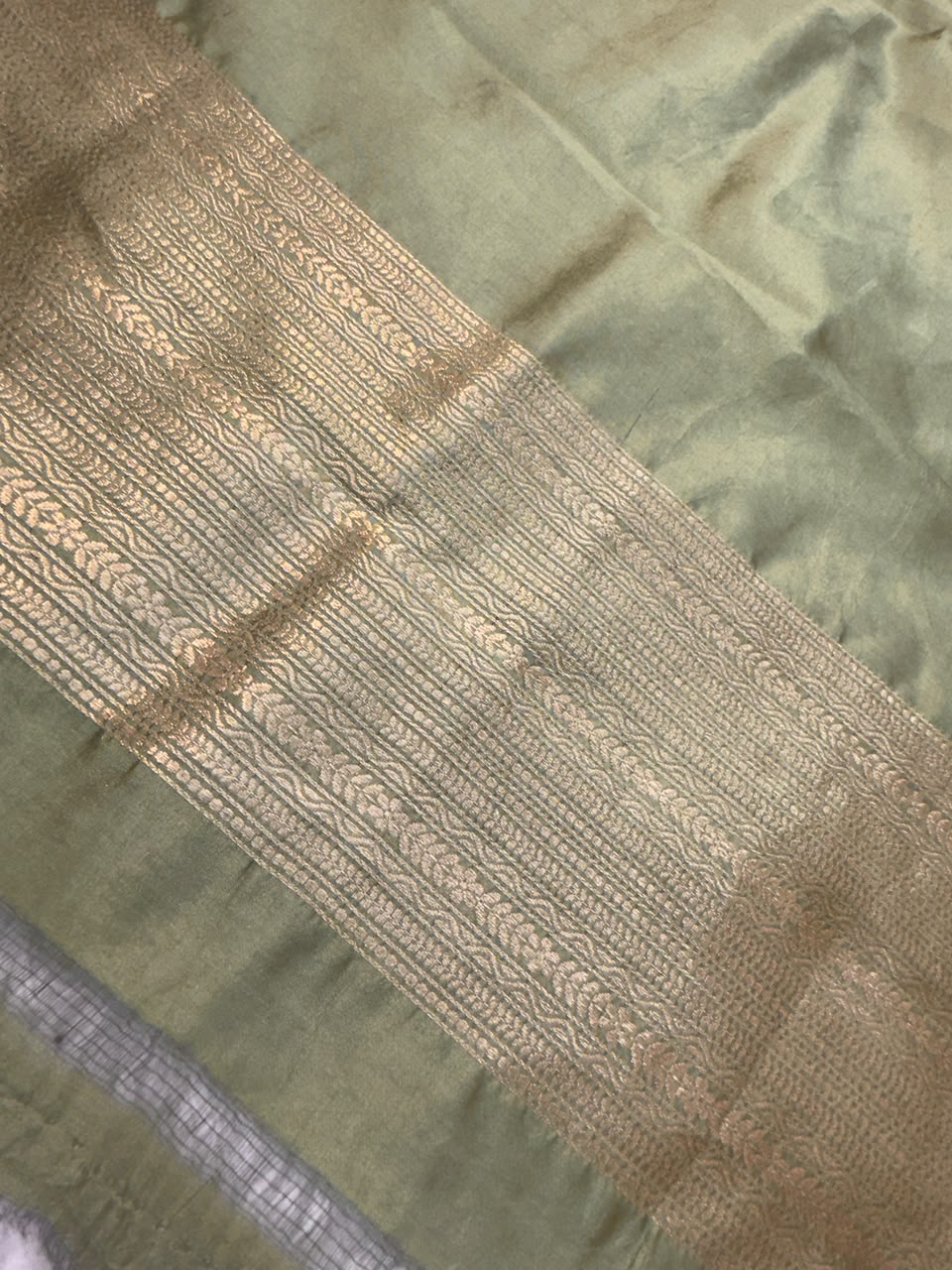Handwoven Pure Katan Silk Sage Green Colour Cot Set