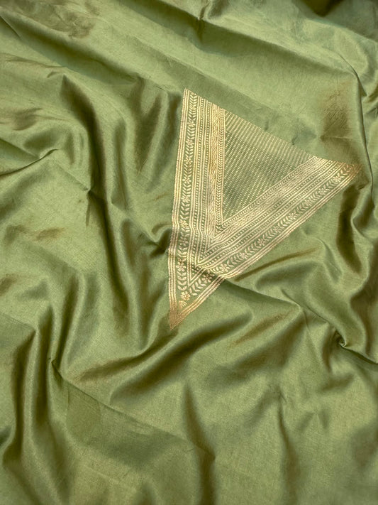 Handwoven Pure Katan Silk Sage Green Colour Cot Set