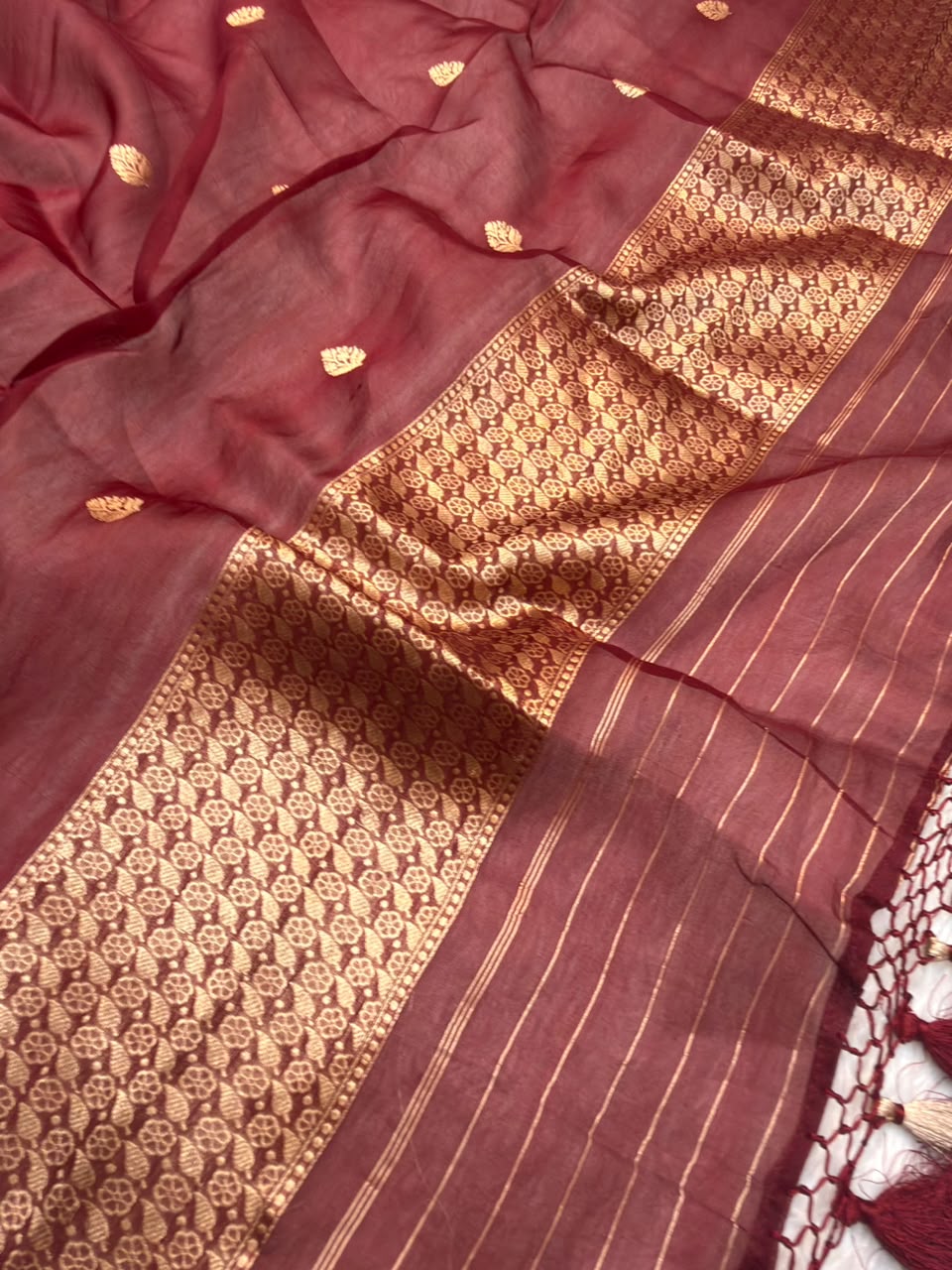 Handwoven Dark Mahroon Colour Pure Organza Silk Suit Set
