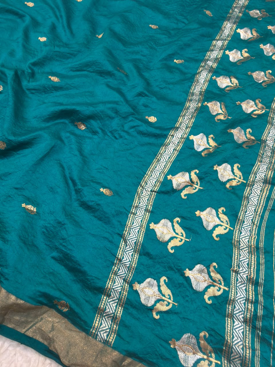 Pure Katan Silk Bottle Green Colour Suit Set