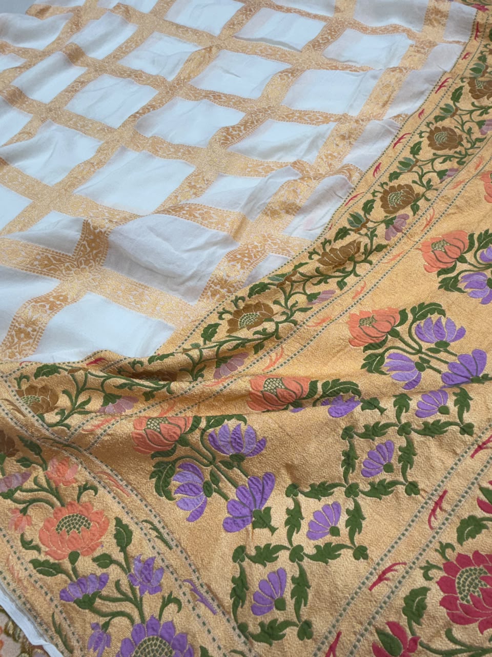 White Colour Pure Khaddi Georgette Silk Dupatta