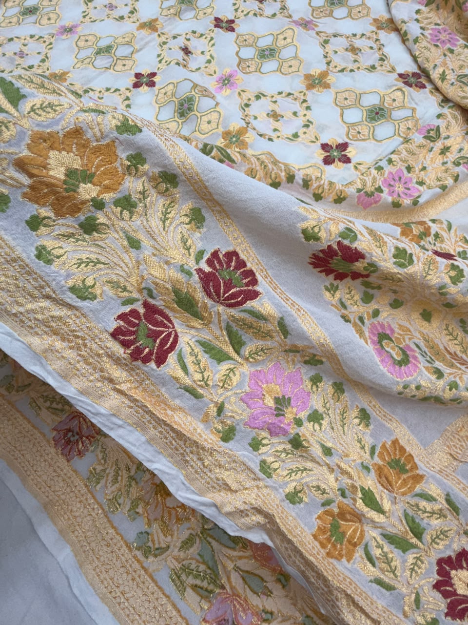 White Colour Pure Khaddi Georgette Silk Dupatta