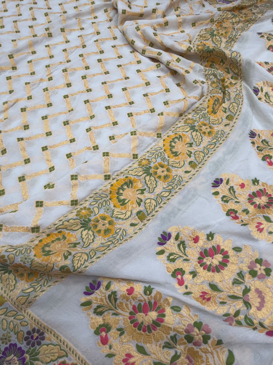 White Colour Pure Khaddi Georgette Silk Dupatta