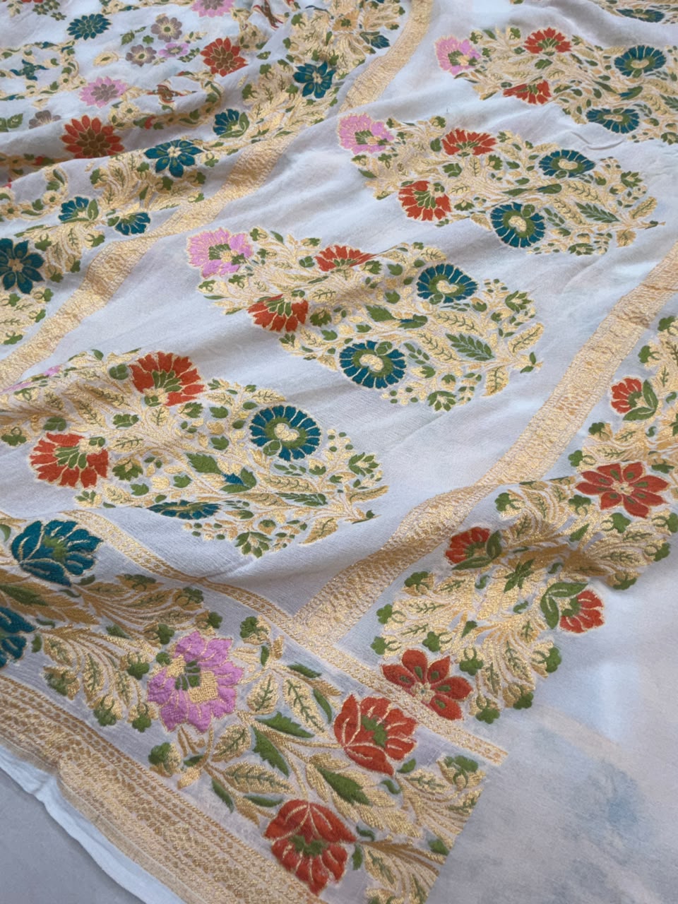 White Colour Pure Khaddi Georgette Silk Dupatta
