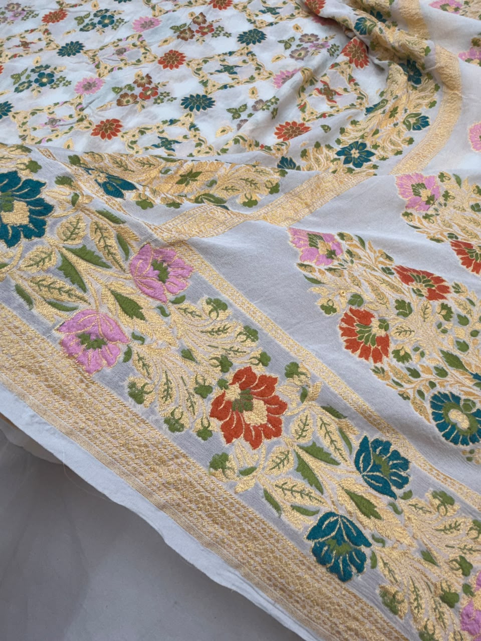 White Colour Pure Khaddi Georgette Silk Dupatta