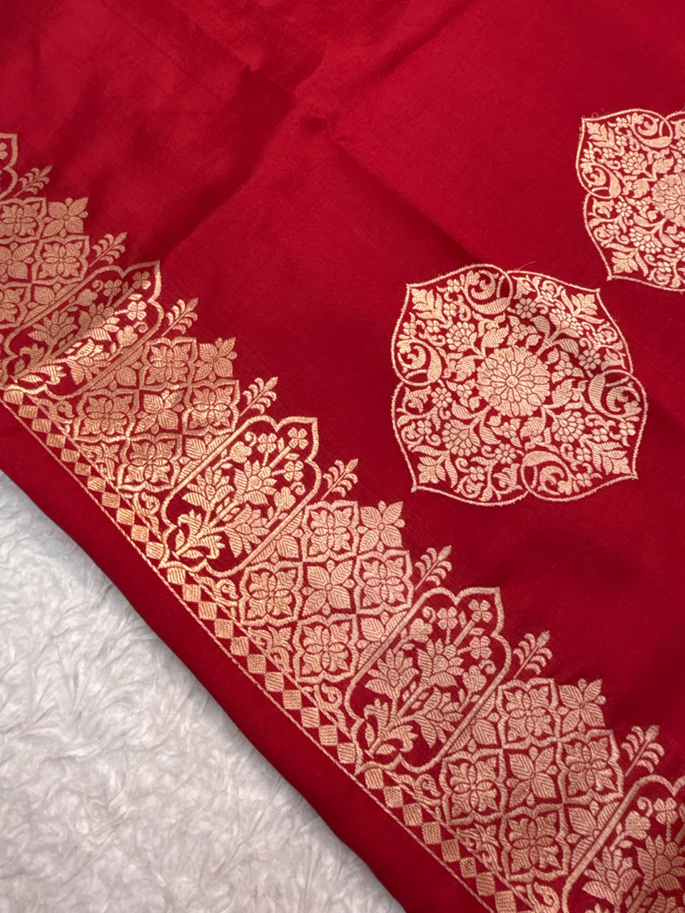 Handwoven Pure Katan Silk Red Colour Co Ord Set