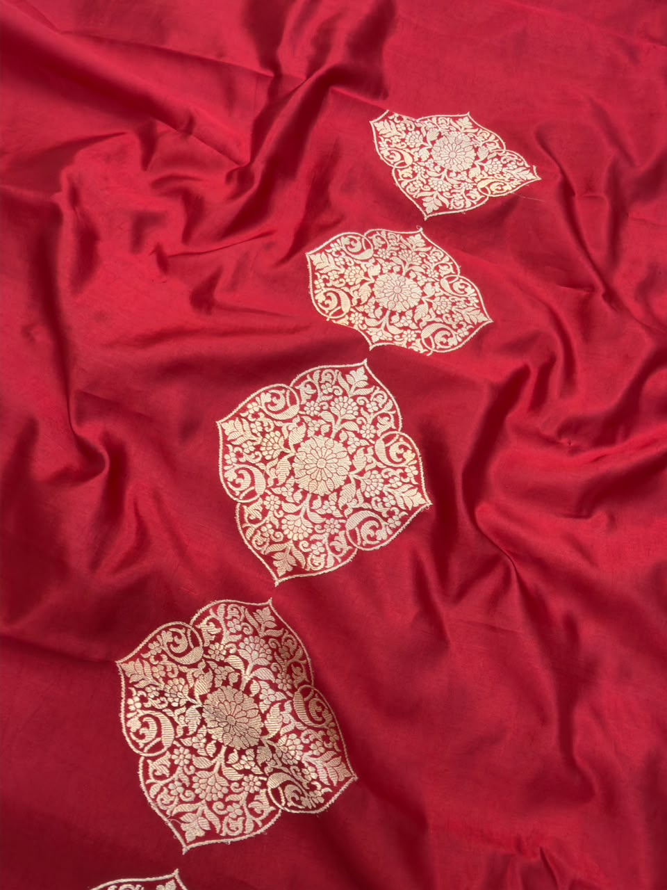 Handwoven Pure Katan Silk Red Colour Co Ord Set