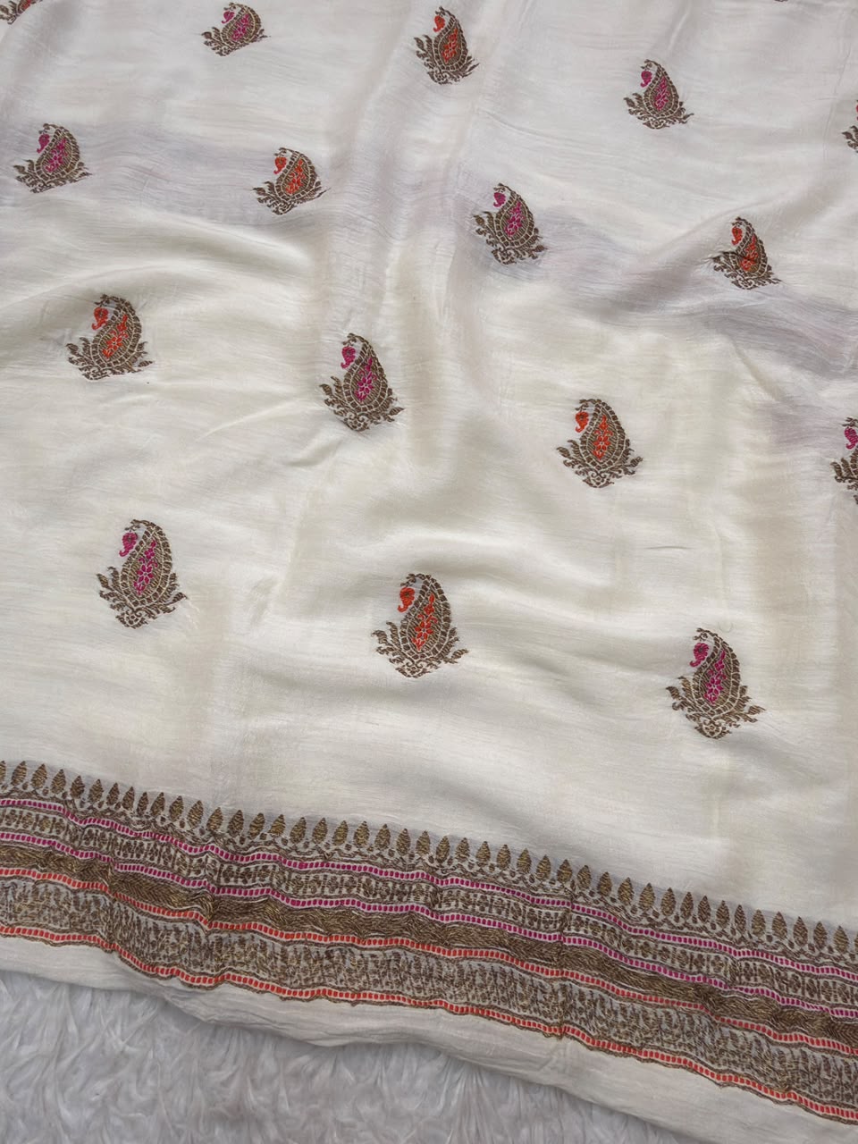 Ivory Colour Pure Munga Silk Suit Set